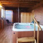 Landidyll Mit Wunderschoenem-seperatem Wellnessbereich *