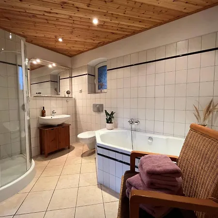 Landidyll Mit Wunderschoenem-seperatem Wellnessbereich Apartment