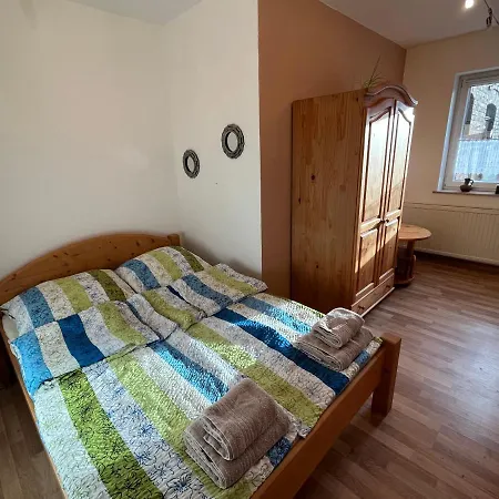 Landidyll Mit Wunderschoenem-seperatem Wellnessbereich Apartamento