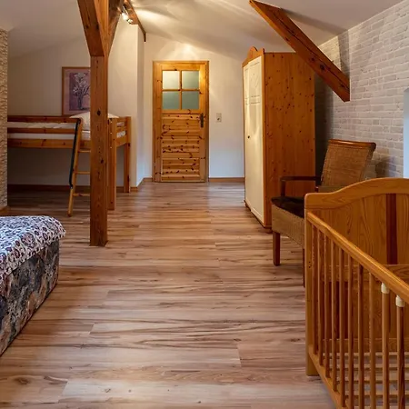 Landidyll Mit Wunderschoenem-seperatem Wellnessbereich