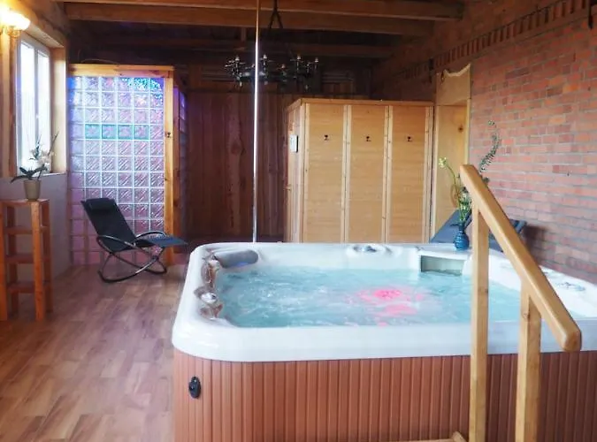 Landidyll Mit Wunderschoenem-seperatem Wellnessbereich *